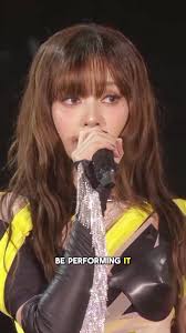 เพลงlisaล่าสุด in Paris