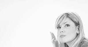 Maxine Gainey's Instagram, Twitter & Facebook