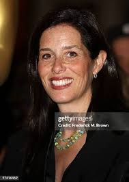 462 Pearlstein Stock Photos, High-Res Pictures, and Images