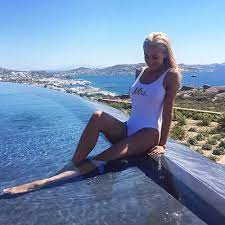 Contact δούκισσα νομικού on messenger. Eidhseis Me 8ema Doykissa Nomikoy