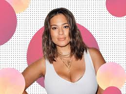 The supermodel shared her announcement with followers on tuesday, alongside a gorgeous photo, taken by ervin. Ashley Graham Shares Her Bedtime Routine Self