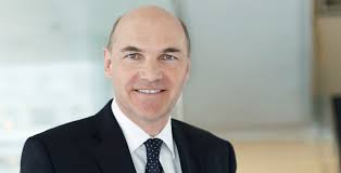 Verbund ag, together with its subsidiaries, generates, trades, and sells electricity to energy exchanges, traders, energy utilities and industrial companies, and households and commercial customers in austria and internationally. Verbund Cfo Kollmann Uber Den Sustainability Linked Bond Finance Magazin