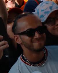 Lewis Hamilton spotted "Luis Hamilton" 😂 , ( 📹 F1, valvegazv/TikTok)