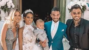 A post shared by fabienne carat (@fabienne_carat) fabienne carat, amoureuse de l'amour. Epingle Par Manon Sur Gourde Disney Robe De Mariee Mariage Les Marseillais