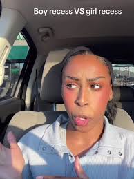 Men's Fashion: Breaking Earring Stereotypes