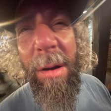 Live music and pizza at 19 South Main