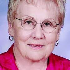 Ashley Lathrop's Instagram, Twitter & Facebook