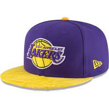 Men S New Era Purple Los Angeles Lakers Visor Script 59fifty Fitted Hat Los Angeles Lakers Fitted Hats Hats For Men