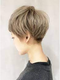 オン眉ブロンドベージュベリーショート ba95132 l008476287 アルバム ハラジュク album harajuku のヘアカタログ ホットペッパービューティー ヘアカット ショートブロンドヘア ブロンドヘアカラー