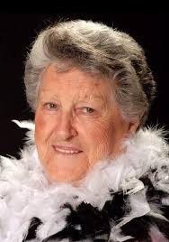 McINTYRE, Evelyn Elizabeth (nee Coe)