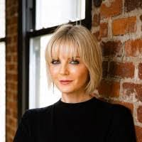 Melissa Bengtson's Instagram, Twitter & Facebook