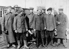 Einer deutschen delegation wurden die friedensbedingungen erst im mai 1919 vorgelegt. Genealogie 100 Jahre 1 Weltkrieg