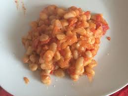 Il mattino ponete i fagioli in acqua fredda, unitevi mezza cipolla ed una cucchiaiata di olio, incoperchiate e cuocete per circa un'ora. Pisarei E Faso Ricetta Storia Abbinamenti