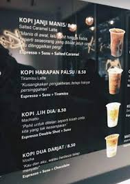 Bukan karena mewah kita betah tinggal di rumah, tapi karena saling mengerti dan memahami, saling menerima setulus hati. Shubiee1 Twitter