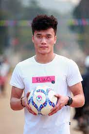 Sai lầm của bùi tiến dũng dẫn đến bàn thua của u22 việt nam. Táº¿t MÆ°á»ng Ä'áº·c Biá»‡t Nháº¥t Cá»§a Anh Em Thá»§ Mon Bui Tiáº¿n DÅ©ng Ttvh Online