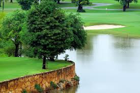 Anh này là nhân viên công ty golf long thành, ngụ tại tp thủ đức (tp hcm), ở cùng với cháu là chiều 1/6, ubnd tp biên hòa tiến hành phong tỏa, phun xịt khử khuẩn sân golf long thành. Long Thanh Golf Club