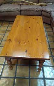 Pine has a straight grain and the knots give the pine its signature rustic look. Knotty Pine Coffee Table Made In Usa 50x24x17 Shakopee Moving Sale Executive Home Lawn Care Furniture Wildlife Art Decor K Bid