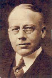 Andrew Geer's Instagram, Twitter & Facebook