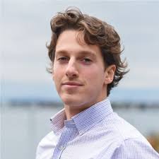 I'm happy to share that I'm starting a new position as a Wealth Management  Intern at The Hilton Group at UBS.