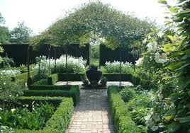 The White Garden Sissinghurst White Gardens Castle Garden Sissinghurst Garden