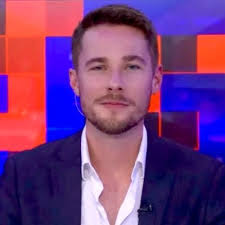 Hilary Raymond's Instagram, Twitter & Facebook