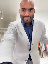 Estamos ready para registro! Gya Santiago Ramos en categoría Registro y  Entrevista para el Miss Universo Latina USA 2024 como Miss Arianna's Center  Puerto Rico, ataviada en un vestido cocoon, diseñado y