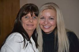 Carole Bernier's Instagram, Twitter & Facebook