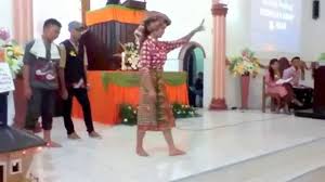 Sementara liturgi atau tata cara ibadat gereja adalah aturan atau sistem yang harmonis, sistematis, fungsional, logis, dan dinamis; Liturgi Profesi Natal Permata Gbkp Siantar 2013 Youtube