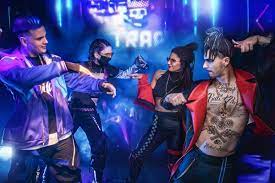 They can choose their landing location wherever they want and then engage in search of weapons and other utilities like medic kits, grenades, etc. Free Fire Latam A Twitteren Te Traemos A Todo El Colectivo T R A P A La Vida Real Cual Fue Tu Cosplay Favorito Miralos Aqui Https T Co G1bbzuzkp1 Https T Co Otegshg5pw