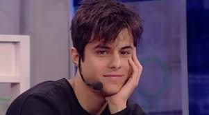 Michele Merlo, Mike Bird di Amici in rianimazione. L'ex rivale Riki è  distrutto: "Angosciato e impotente"