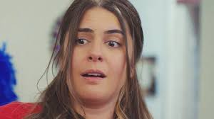 La forza di una donna Anticipazioni 14 ottobre 2025: Yeliz preoccupata per  Ceyda. Che cosa le