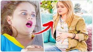 It's the summer before elle evans is set to head off to college, and she has a big decision to make. The Kissing Booth 3 Why Elle Evans Will Get Pregnant Youtube