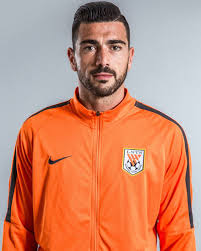 Dopo i 30 anni la pelle comincia a mostrare i segni del passare del tempo. Graziano Pelle