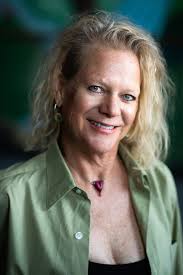 Amy Conn's Instagram, Twitter & Facebook