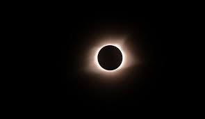 #eclipse2020 | conoce datos inéditos del próximo eclipse parcial de sol de la mano de destacados expertos, este 14 de diciembre. Jz8vsvqrngxzqm