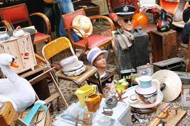 Début août, la brocante de calais qui se déroule sur 2 jours dans le quartier du vauxhall et accueille habituellement 600 exposants, se doit d'être visitée. Alternative A Lille La Plus Grande Brocante De Belgique Se Tient Ce Week End