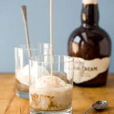 Serve in a chilled bowl and sprinkle. Bourbon Cream Root Beer Floats Love And Olive Oil