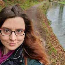 Heritage Crafts Peter Underhill Lavender Bee (Aida) Counted Cross Stitch  Kit : Amazon.com.be: Arts & Crafts