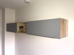 Pour la décoration d'une chambre enfant, maisons du monde vous propose un large choix de stickers et décoration murales : Meuble Haut Cuisine Par Lo67 Sur L Air Du Bois