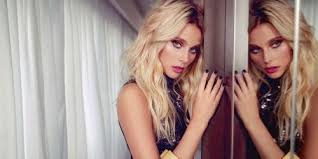 Valentina zenere ретвитнул(а) disney+ latinoamérica. Valentina Zenere Famousfix Com