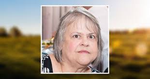 Darlene Betts's Instagram, Twitter & Facebook