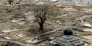 Inilah mega tsunami terbesar yang pernah terjadi didunia tsunami merupakan pristiwa masuknya. Tsunami Terbesar Di Indonesia Halaman All Kompas Com