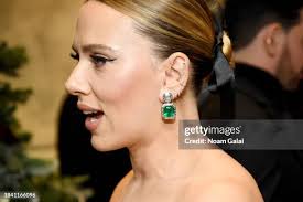 914 David Yurman Earrings Stock Photos, High-Res Pictures, and Images