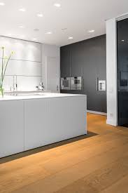 Referenzen Bulthaup Fontenay B3 Monoblock Aus Corian 02 Kuchendesign Modern Kuchendesign Kuchen Design