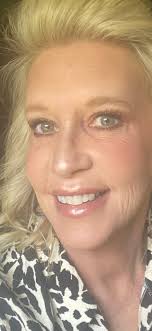 Farmasi's bb cream for skin tone balance