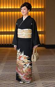 相田翔子のおすすめ留袖 黒留袖 色留袖レンタルは晴れ着の丸昌 横浜店 黒留袖 相田翔子 留袖 髪型