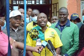 Jubilee politician changes political parties in anger. Oleitumbi Rt Udakenya Uda Candidate John Njuguna Wanjiku Presents His Party Nomination Papers At The Kiambaa Constituency Iebc Office Ahead Of The July 15th By Election Twitter Com Pbs Twimg Com Pbs Twimg Com Pbs Twimg Com Pbs Twimg Com Icymi