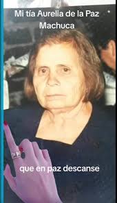 Ella Es Mi Tia Querida