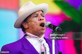 156 Performed August Darnell Stock Photos, High-Res Pictures, and Images