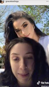 Angela grace 1 month ago. Tiktok Users Reveal How They Really Look While Posting Ultra Glamorous Pictures On Instagram Duk News